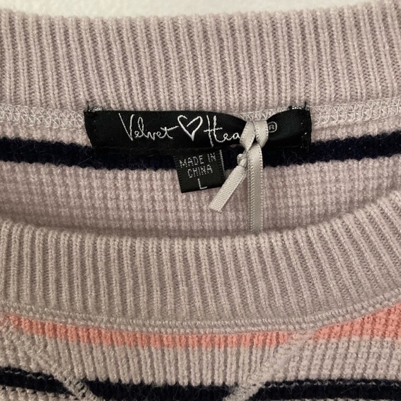 VELVET HEART Knit Long Sleeves Sweater Size Small BNWT - Picture 2 of 3